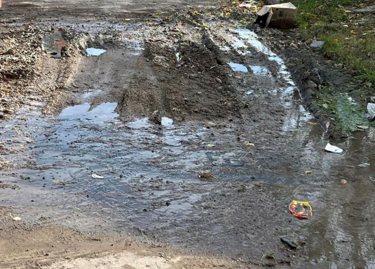 Temor Por Un Desborde Cloacal En El Barrio Independencia Cerca De Un