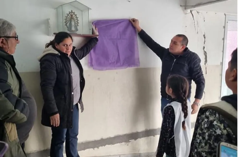 Ofrecieron un homenaje a trabajadores no docentes de la escuela del barrio Santa Clara