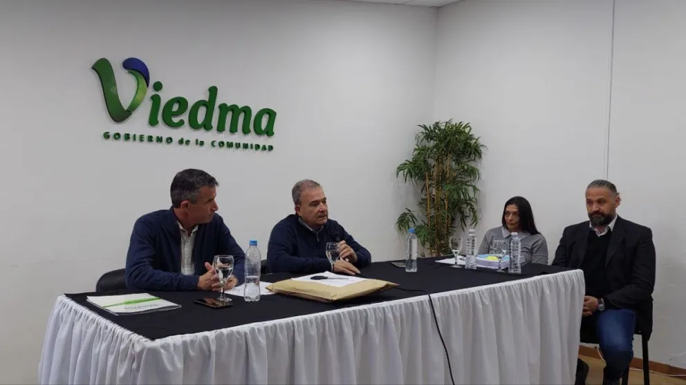 Pesatti valoró el pago por adelantado de las obras de asfalto
