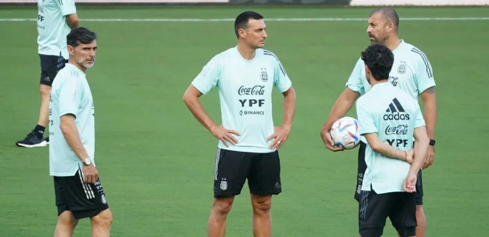 La sorpresa de Scaloni en la última práctica de la Selección antes de Honduras