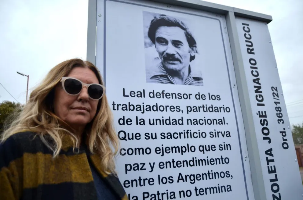 Con la presencia de su hija Claudia se impuso el nombre de José Ignacio Rucci a una plazoleta