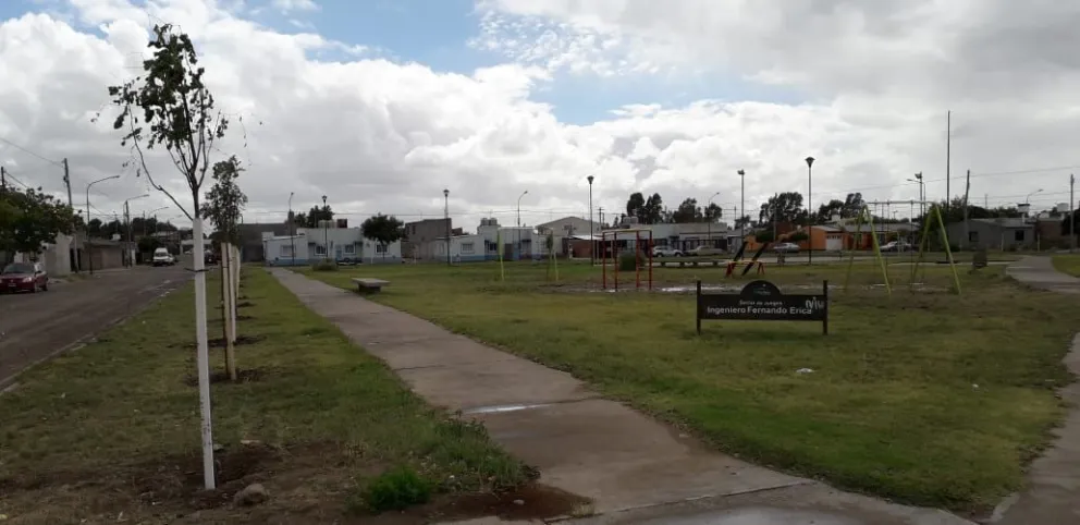Seguridad y cloacas, los problemas más recurrentes en el barrio Castello