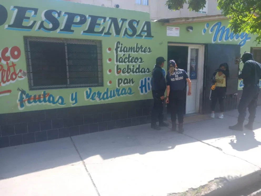 Robaron un comercio de Viedma utilizando gas pimienta: hace 48 horas pasó lo mismo en la zona pero a mano armada 