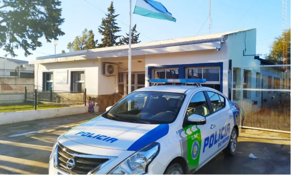 Entre vecinos y policías cazaron a un ladrón en Viedma