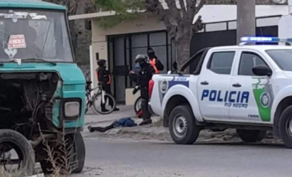 Un menor andaba en contramano con una moto robada y fue enganchado
