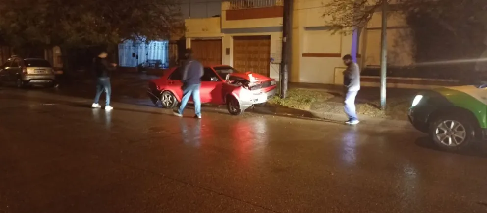Primeros dramas de la lluvia: Fuerte choque en la madrugada