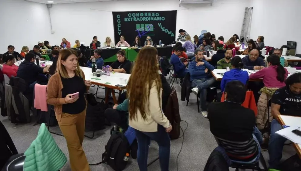 Tras aceptar la última propuesta del gobierno los docentes ya piensan en las paritarias de octubre