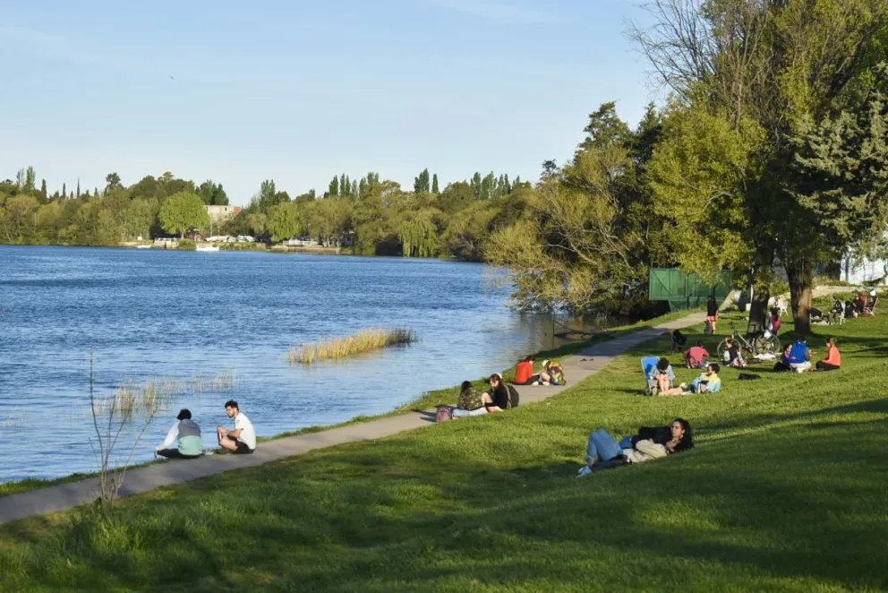 Estiman clima primaveral.