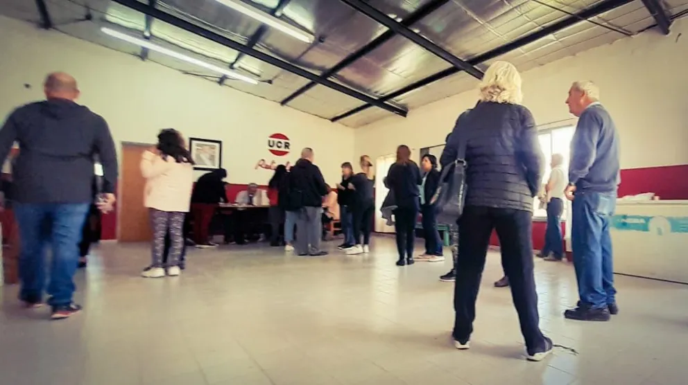 El radicalismo convocó a sus afiliados para debatir los pasos a seguir