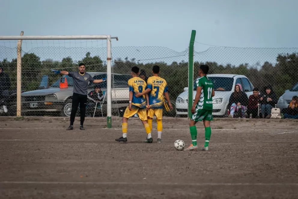Inalauquen empató pero sigue en lo más alto