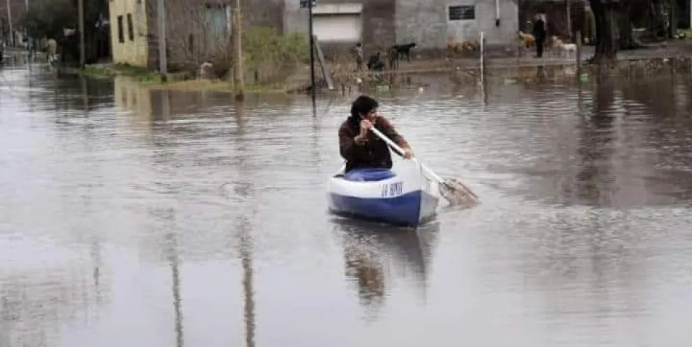 Abundante lluvia: Una situación extrema se vivió en los barrios Lavalle y Mi Bandera