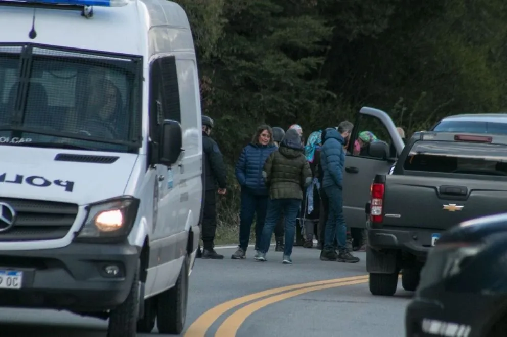 Cuatro de las siete mapuches detenidas fueron trasladadas a Buenos Aires