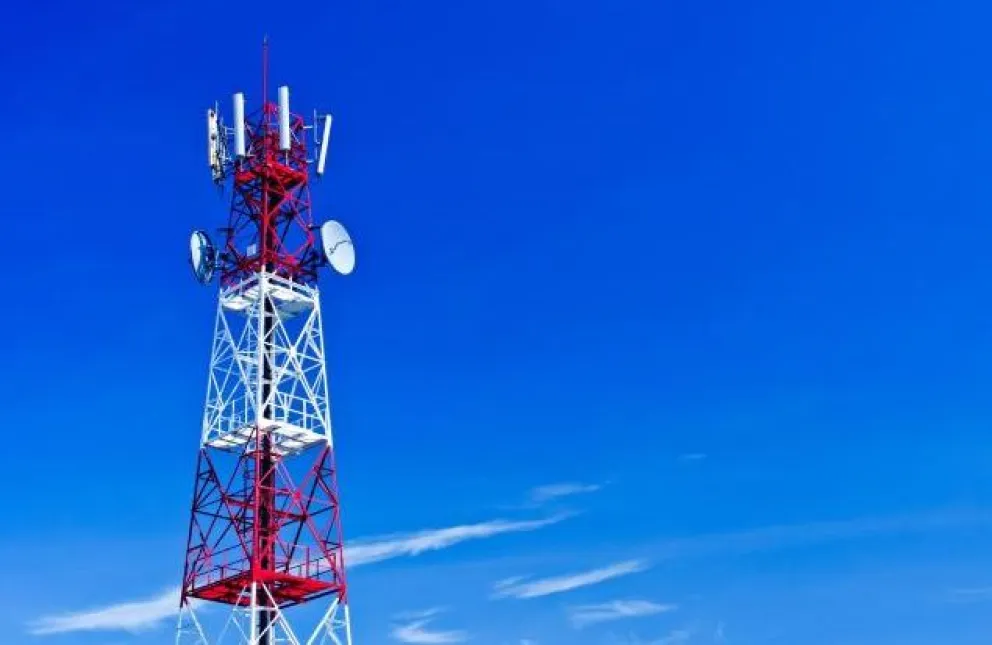Vecinos advierten sobre el impacto de radiaciones en antenas de telefonía celular