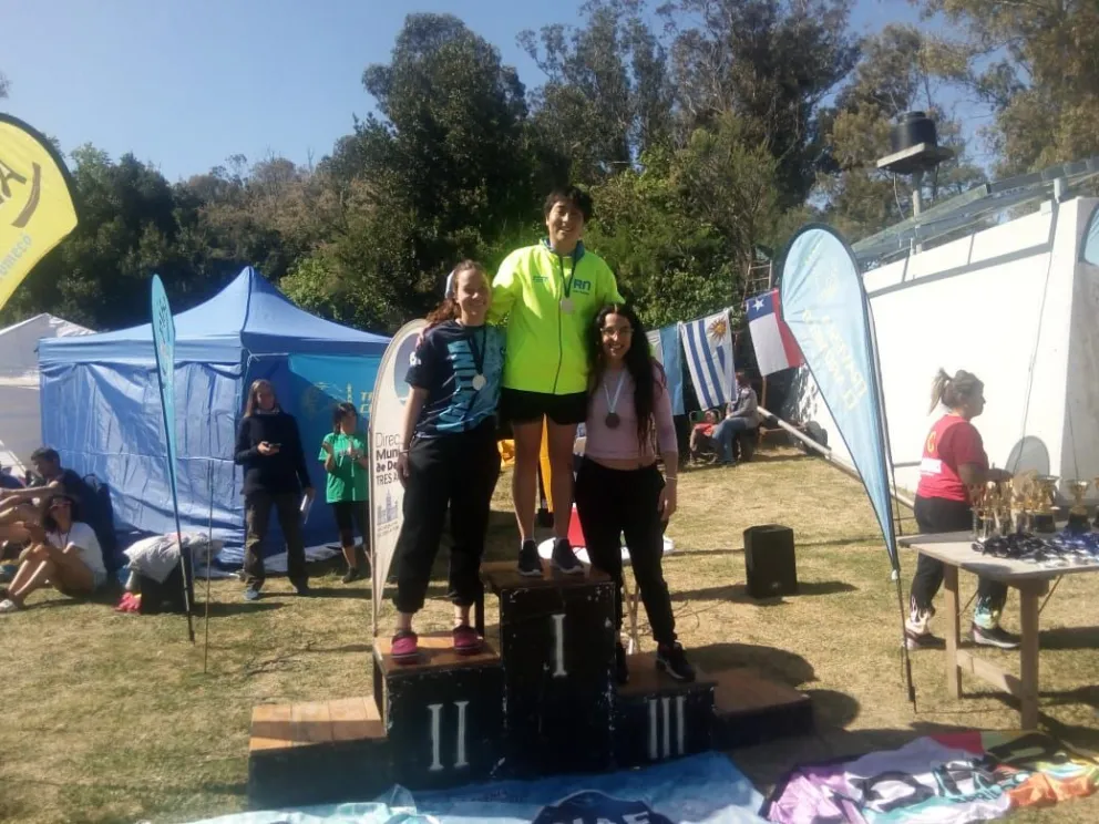 Iara Arias es campeona Sudamericana de natación de aguas frías