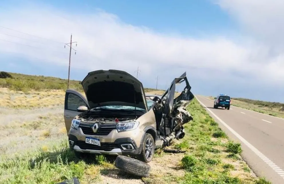 Un grupo de cordobeses salvó su vida en un choque contra un guardrail