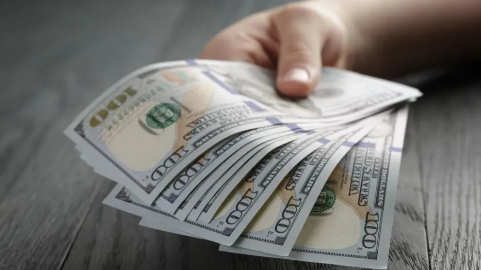 Se renueva el cupo de 200 dólares: quienes pueden comprar