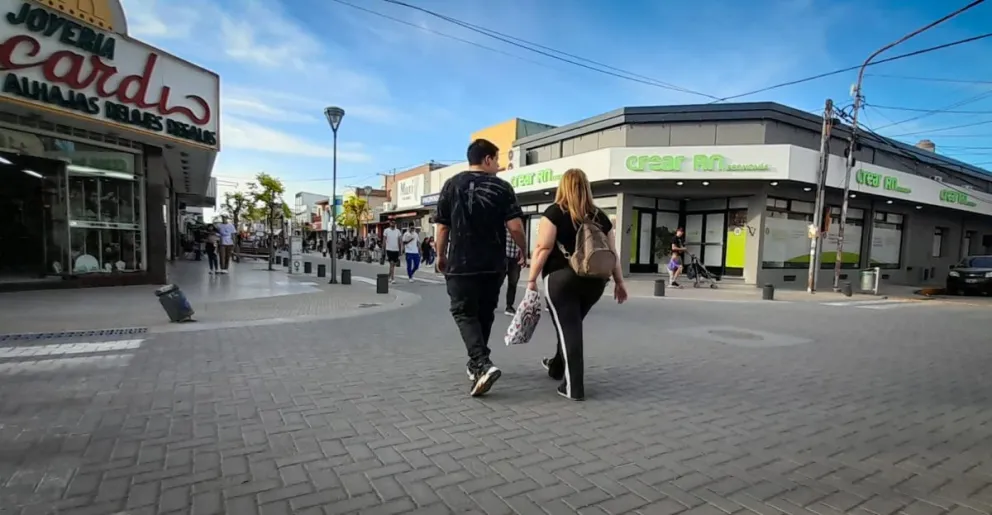 A preparar el mate para la costa o el desfile