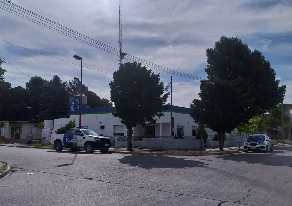 En primera instancia intervino el personal de policía comunal de Villalonga. 