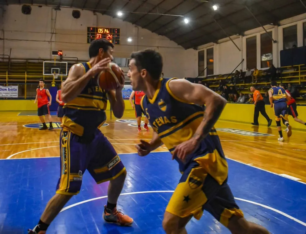 El griego maragato sigue la racha gananciosa y se aferra al segundo lugar