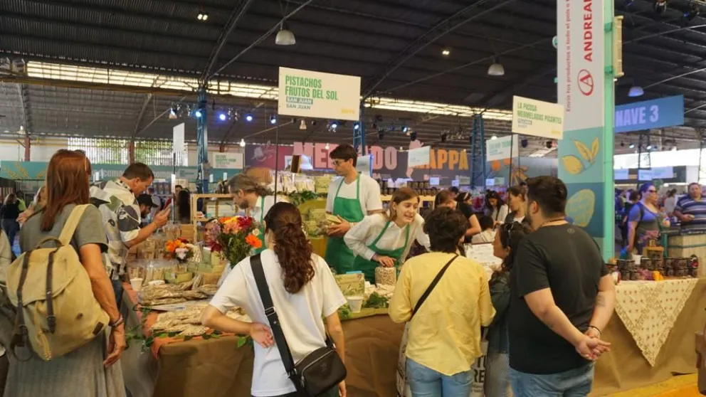 Río Negro participa del Mercado de Productos y Productores de todo el país