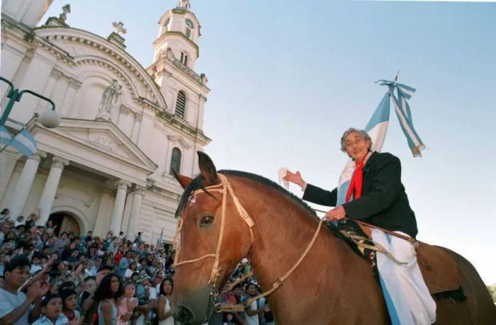Proponen el nombre de "Doña Cata Villarino" al acceso del Cerro de la Caballada