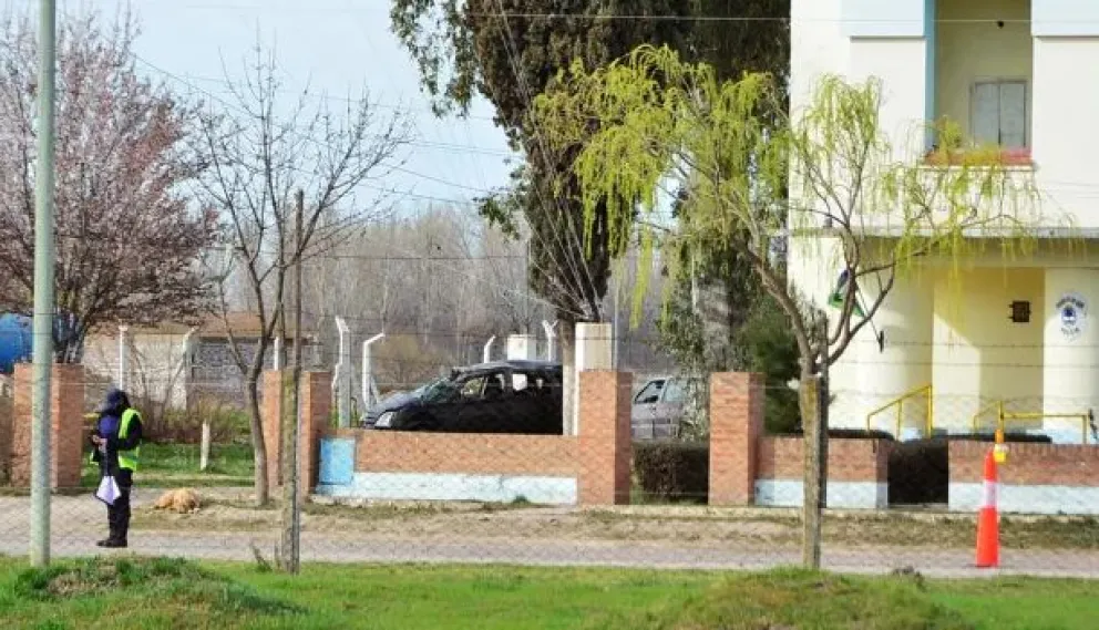 Usan un perro muerto para dejar un brutal mensaje mafioso a un trabajador