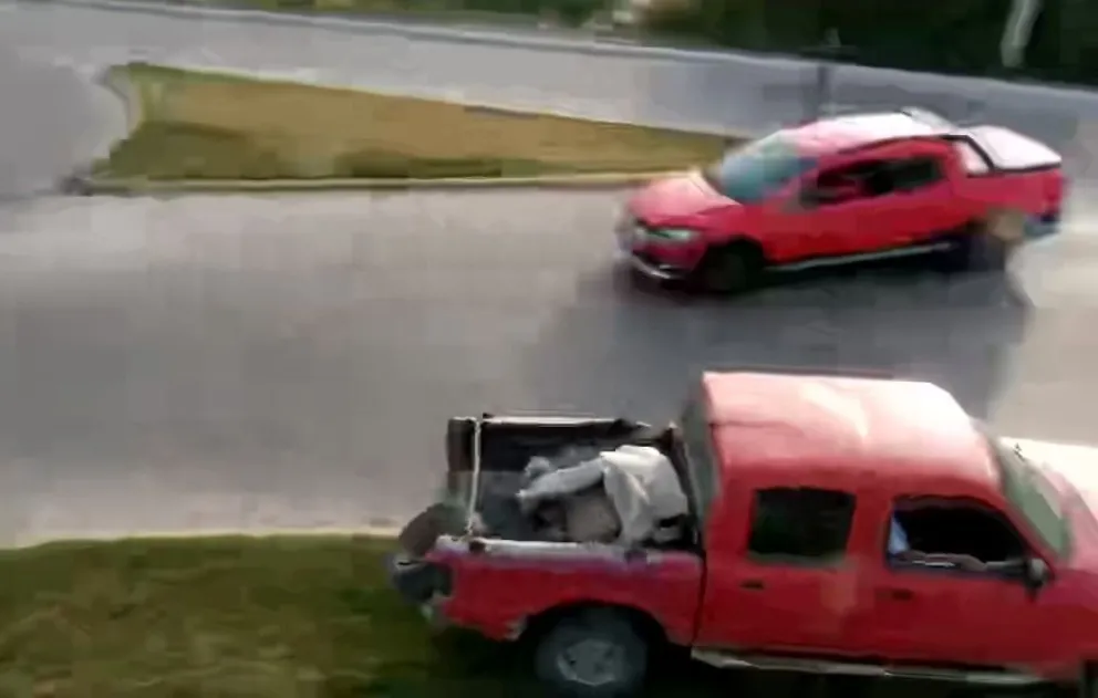Al conductor de la Ford Ranger lo infraccionaron por conducir a contramano