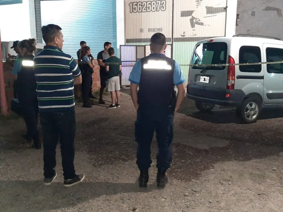 “Motochorros” al acecho: asaltaron un complejo de Fútbol 5 en el Parque Industrial