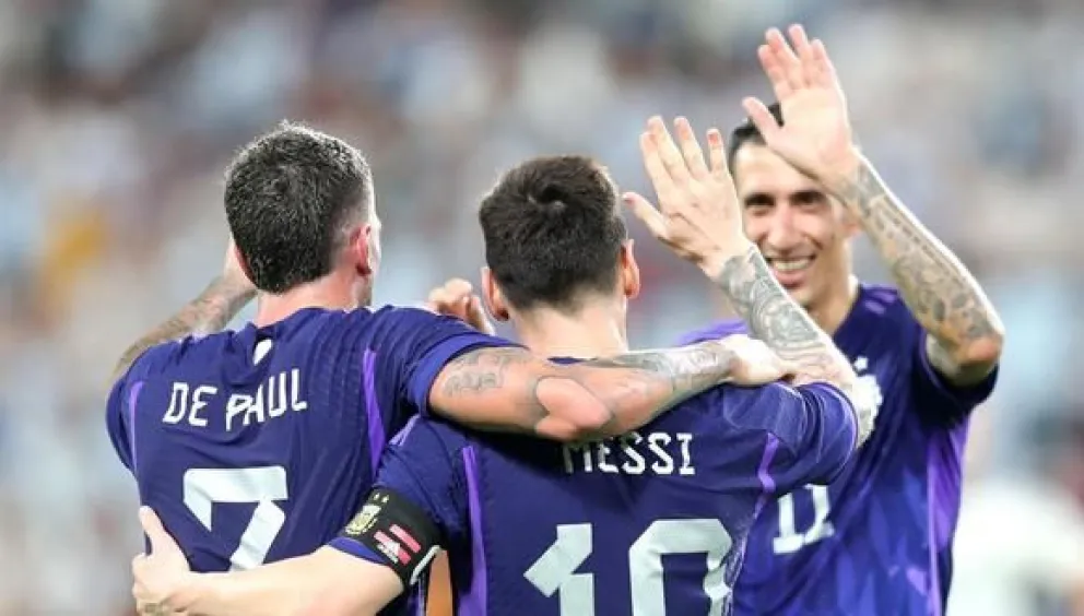 Argentina goleó por 5-0 a Emiratos Árabes en su último amistoso antes del Mundial: los goles
