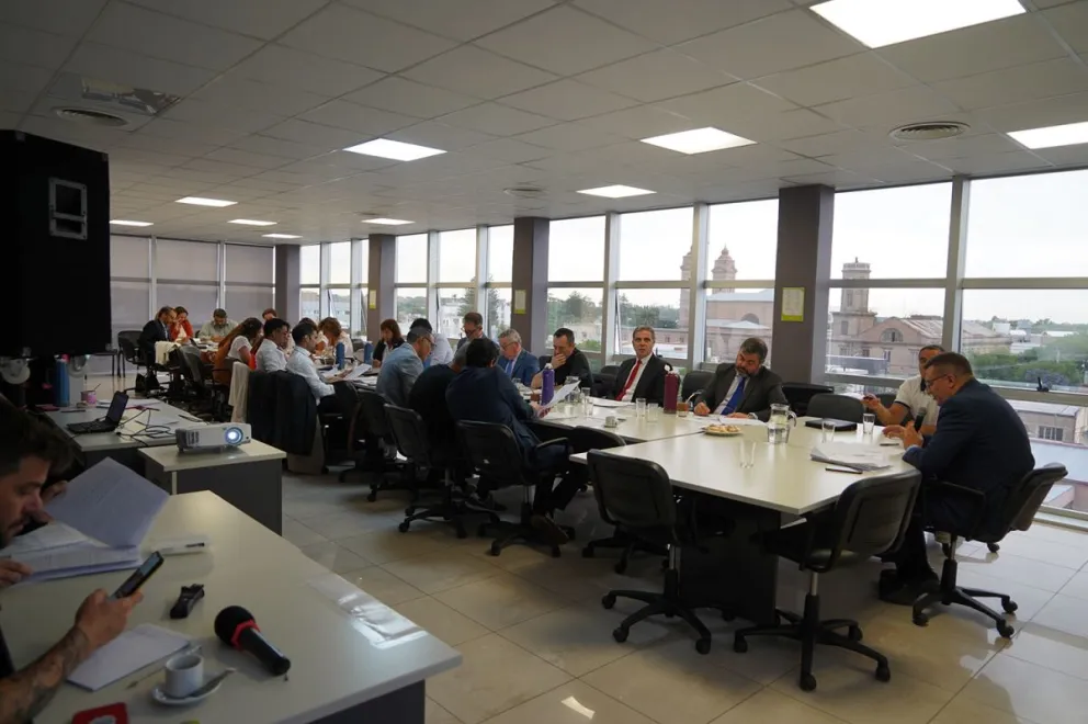 Comisión interpoderes para ley de conflictos laborales: tendrá herramientas contra el acoso y la violencia