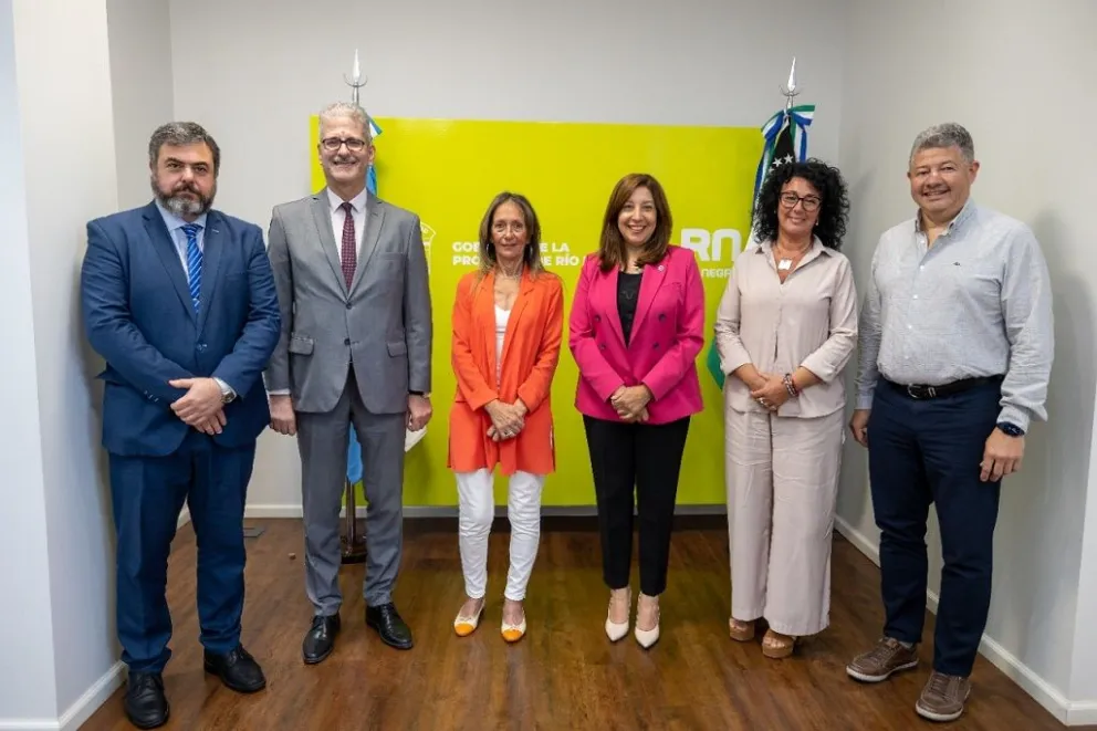 La gobernadora mantuvo una reunión de trabajo con el Superior Tribunal de Justicia