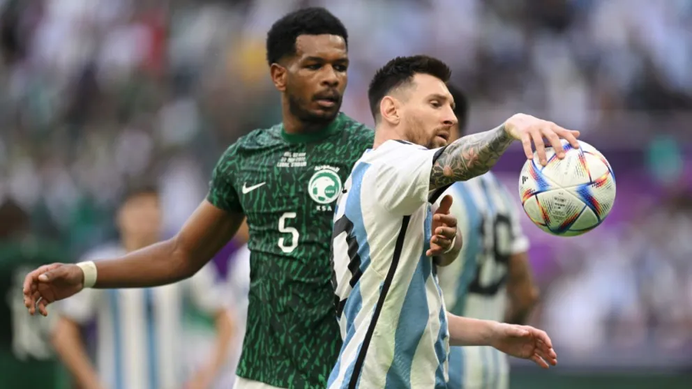 ¡Lo picanteó!: qué le dijo el defensor de Arabia Saudita a Messi tras el segundo gol