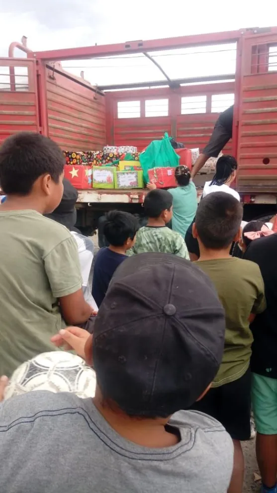 Navidad solidaria: buscan padrinos para familias de los merenderos para llenar la mesa de Nochebuena