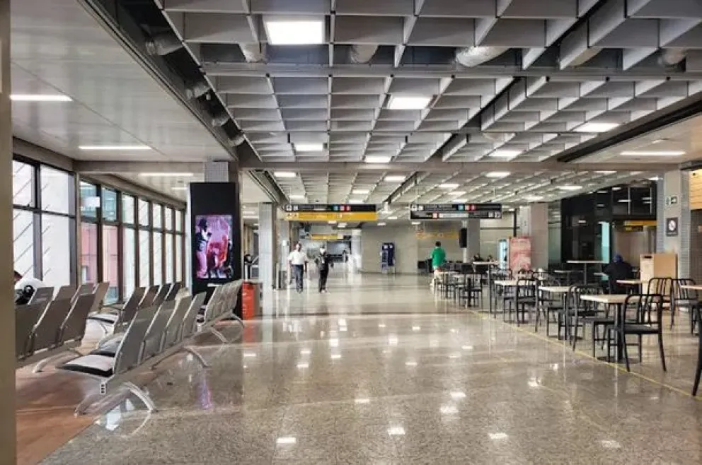 Alerta en Brasil por un rebrote de Covid-19: vuelven a pedir el uso de barbijos en aeropuertos