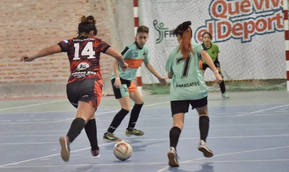El futsal de la Liga Rionegrina conocerá a sus campeones y campeonas este domingo