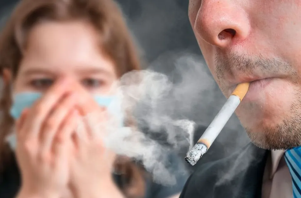 Hay palmadas en el hombro para iniciar el difícil camino de abandonar el tabaco