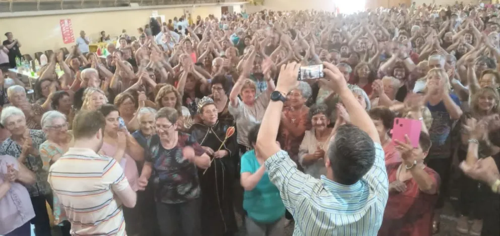 "Abuelazo": más de 20 años de trabajo comunitario y solidario para las y los adultos mayores