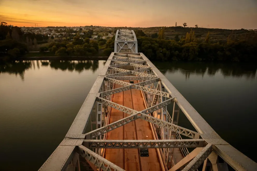 Tres vecinos se vistieron de héroes durante la madrugada