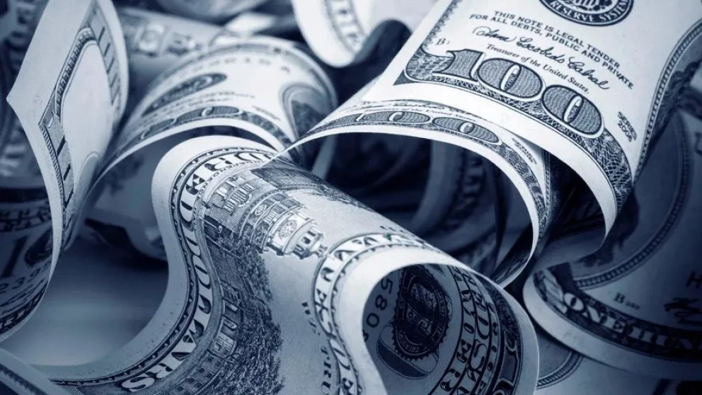 Sigue bajando el dólar blue: cotización del viernes 2 de diciembre