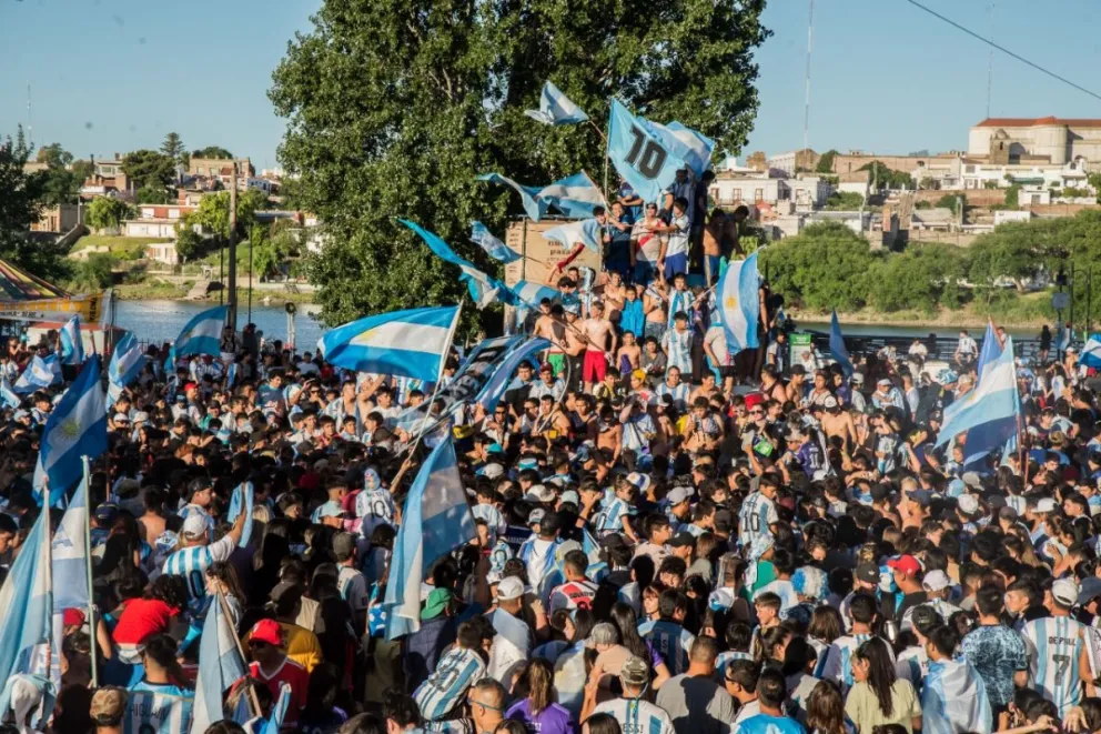 Locura por el Mundial y daños en la fuente Pucará que inicialmente no traen riesgos