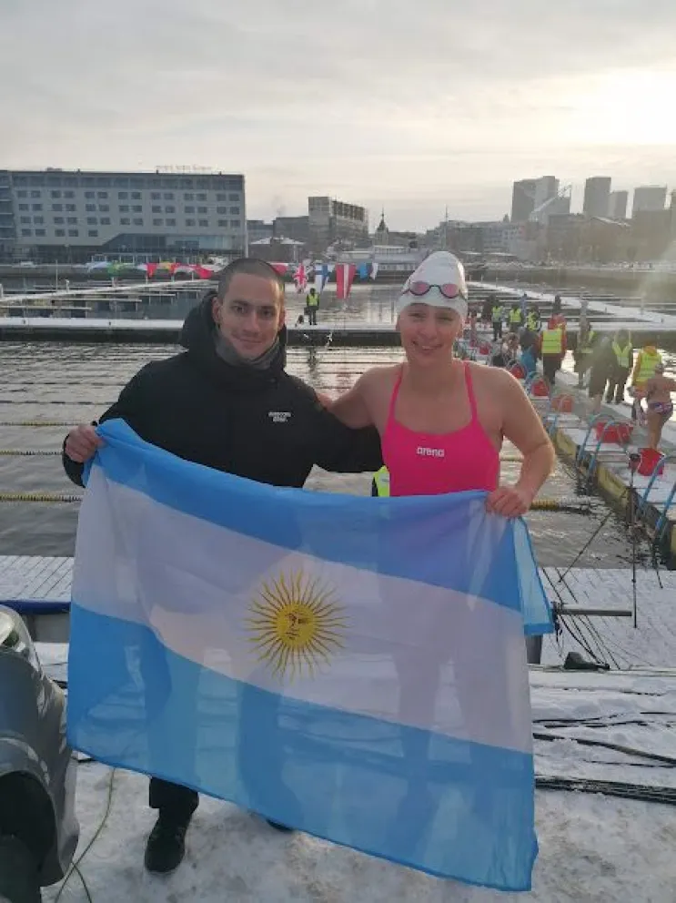 Ailén Lascano Micaz dejó su huella en el hielo de Estonia: ganó todas su pruebas de la última jornada