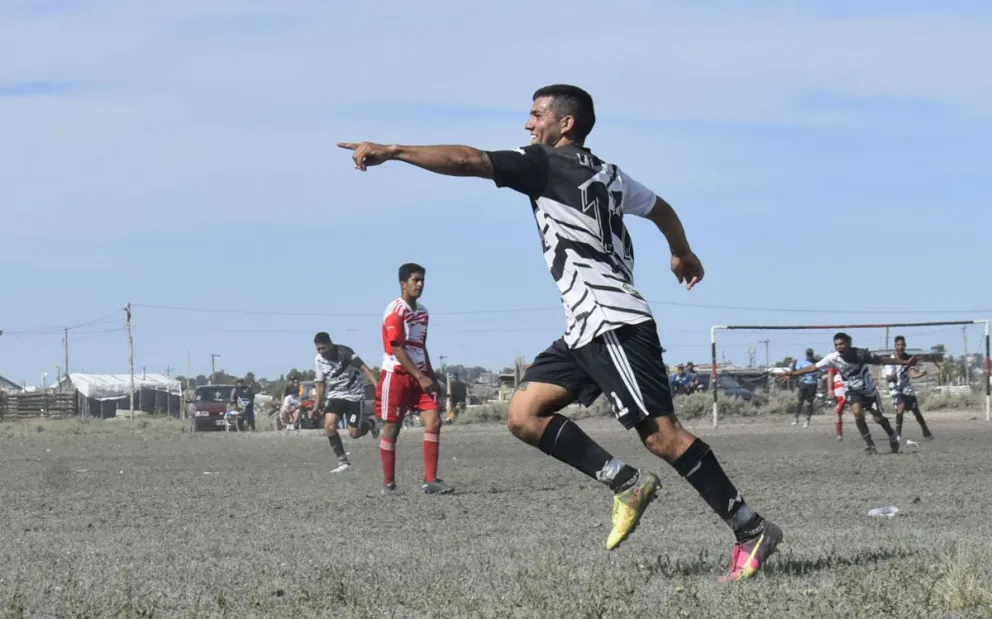 Se jugará una final adelantada en las semis del torneo barrial de Viedma