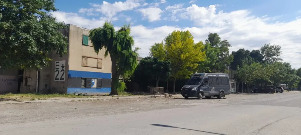 La familia Figueroa denunció varias veces a los Rivera por amenazas, disparos y daños 