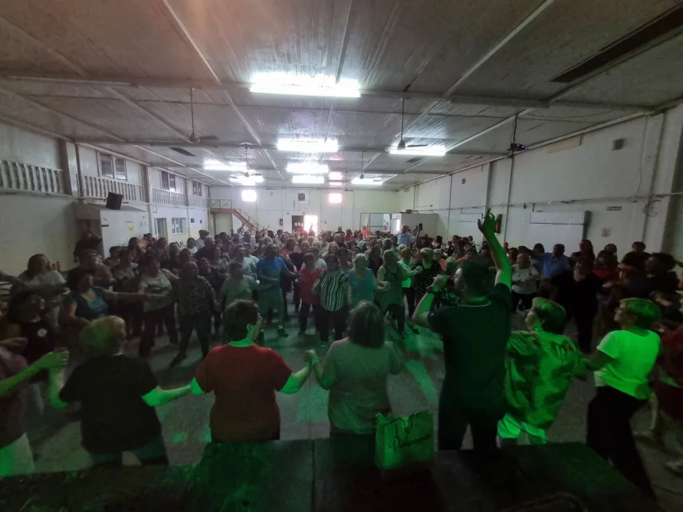 La Red Rionegrina de la Tercera Juventud cerró el año con un inolvidable "Abuelazo"