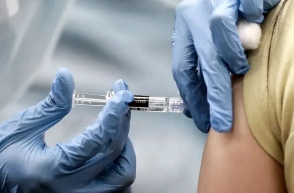 Rebrote de Covid-19 en Argentina: ¿qué es la vacuna bivalente?