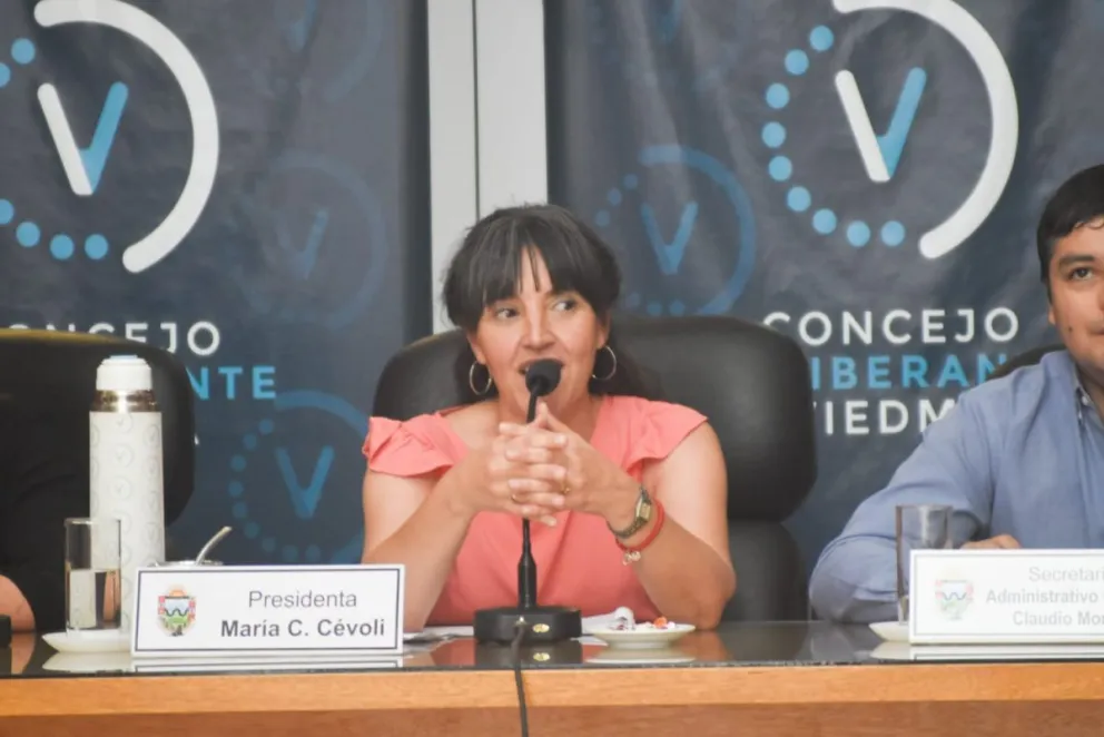 En sesión extraordinaria, los concejales ratificaron las elecciones para el 16 de abril