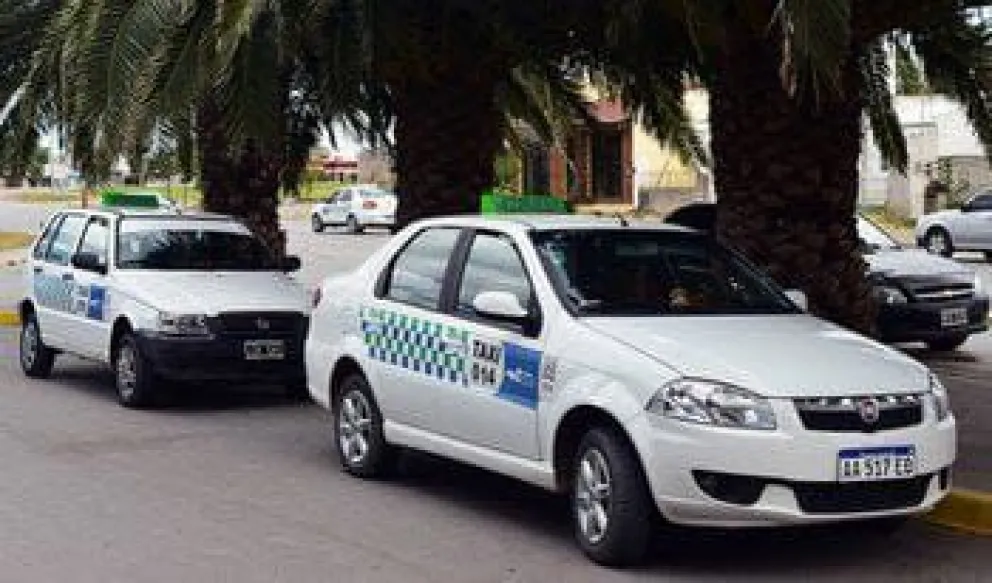 Aumentó la tarifa de taxi en Viedma: cuánto cuesta la bajada y la ficha desde este jueves 8