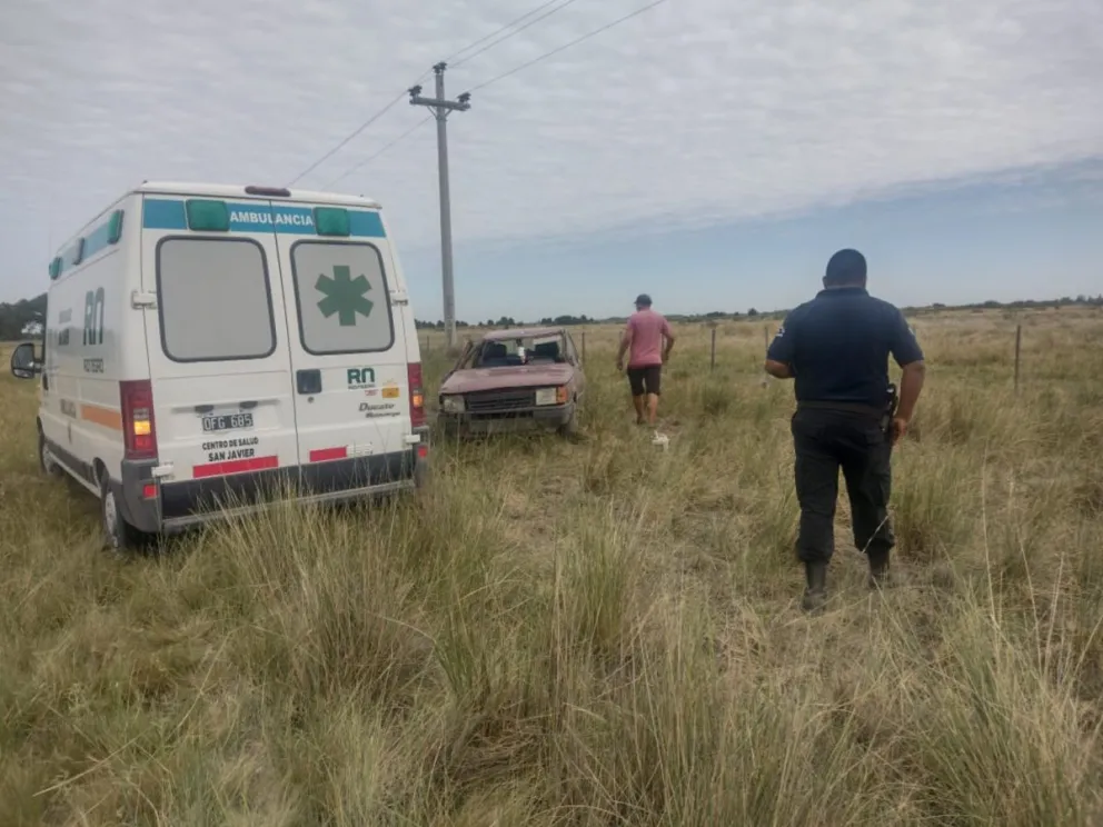 Un policía volcó cuando iba hacia su trabajo