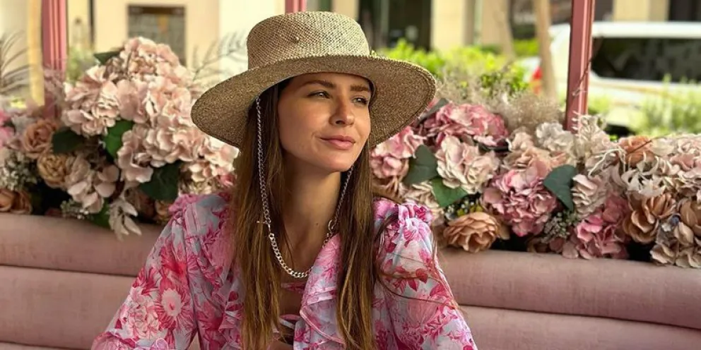 El accesorio de lujo en el que la China Suárez lleva agua en México