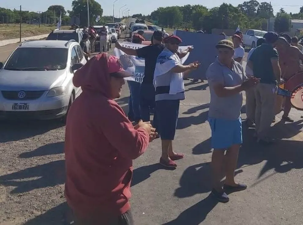 Los cazadores de jabalí hicieron visible su rechazo a la prohibición de caza con jauría